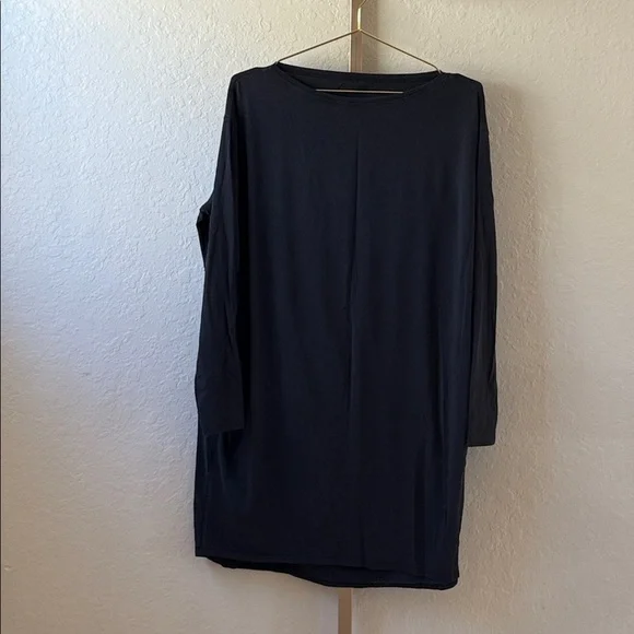 Lululemon Back in Action Long Sleeve Dress - Picture 4 of 9